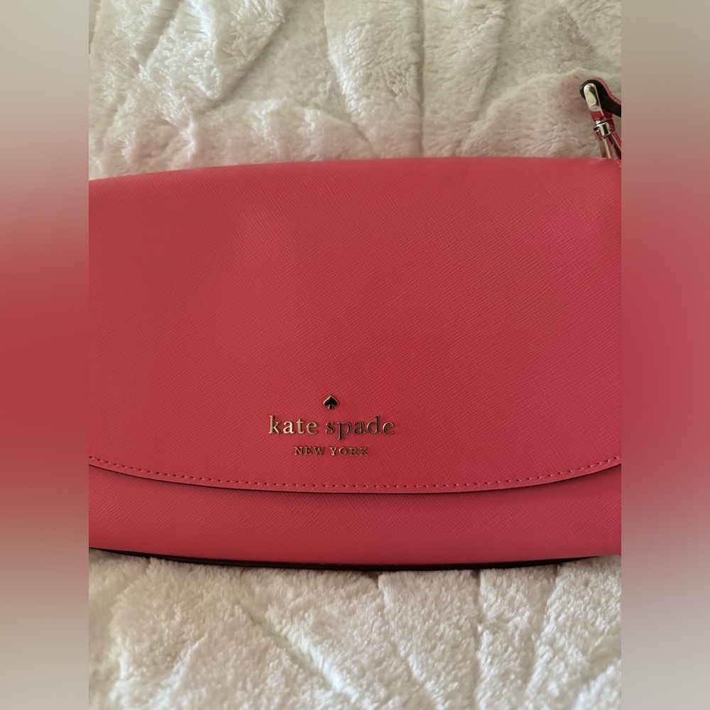 Beautiful Kate spade ♠️ purse 🌺